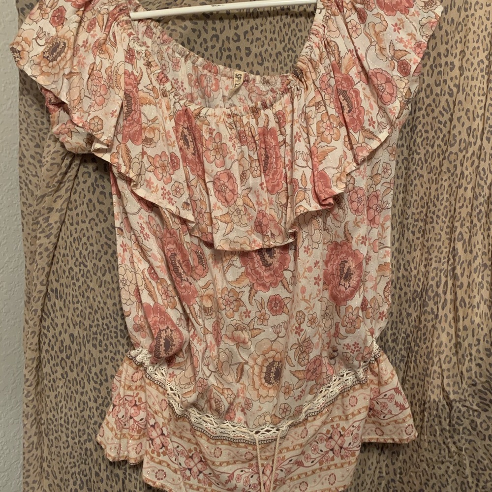 SPell off the shoulder pink sweet top. Gorgeous